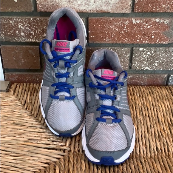 Nike Shoes - Nike Downshifters 5 running sneakers